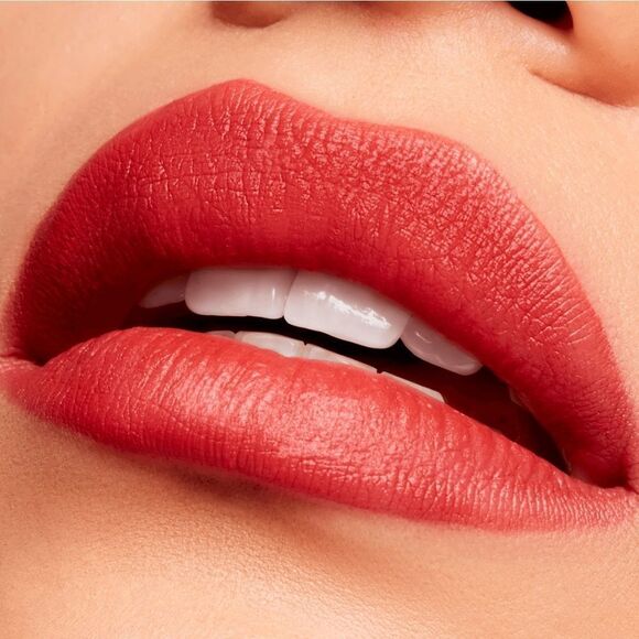 MAC Velvet Blur Slim Stick Lipstick in Sweet Cinnamon (Mid tone peachy nude) - Picture 8 of 17